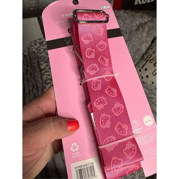 Draft Listinghello kitty travel/tech bag,luggage crossbody strap-belt & pouch - Picture 2 of 4